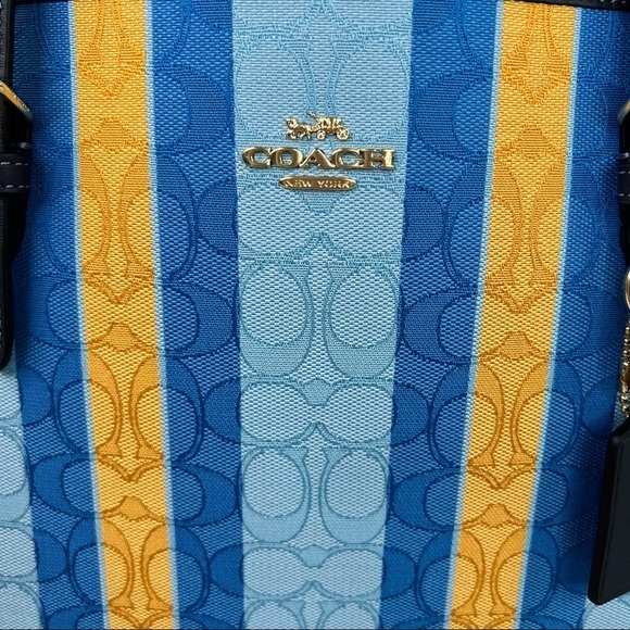 Coach Mollie Tote In Signature Jacquard With Stripes - Picture 4 of 14